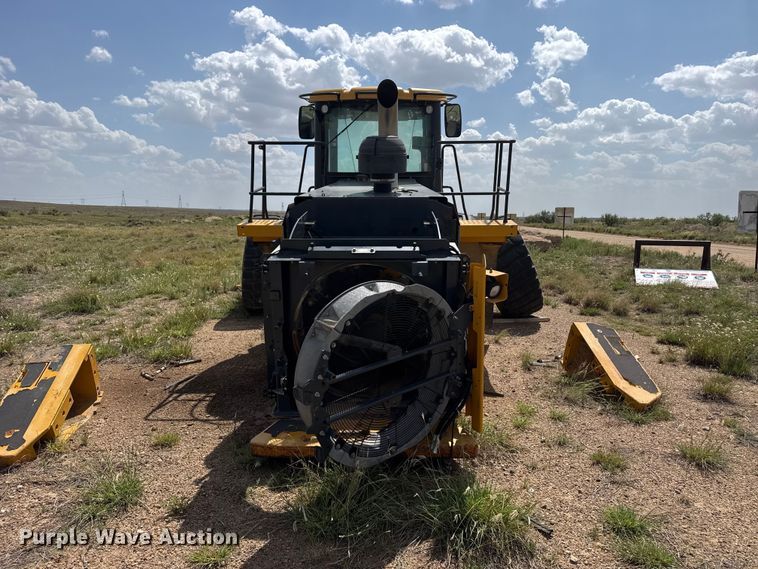 image for item EW4275 2015 John Deere 824K-II wheel loader