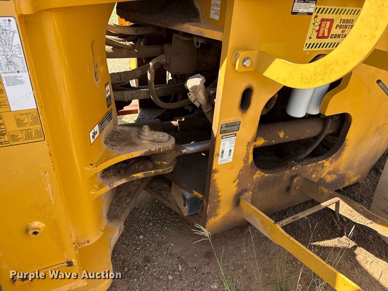 image for item EW4275 2015 John Deere 824K-II wheel loader