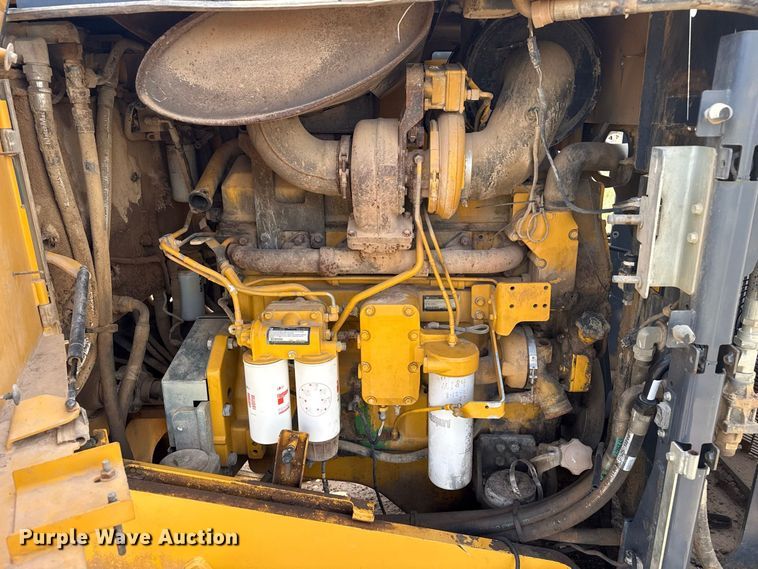 image for item EW4275 2015 John Deere 824K-II wheel loader