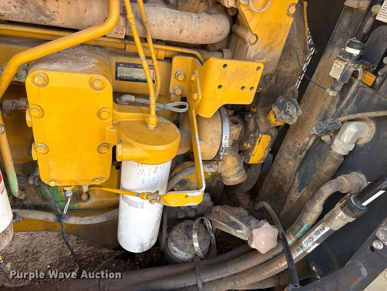 image for item EW4275 2015 John Deere 824K-II wheel loader