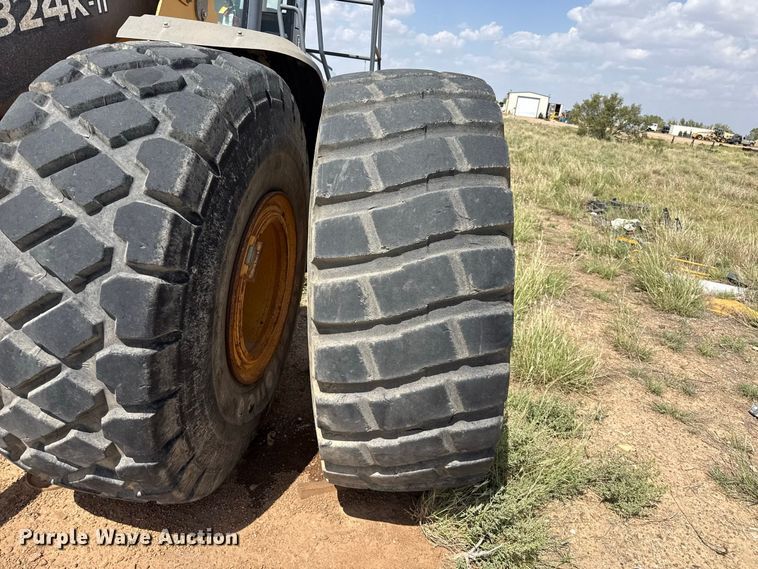 image for item EW4275 2015 John Deere 824K-II wheel loader
