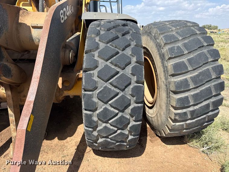 image for item EW4275 2015 John Deere 824K-II wheel loader