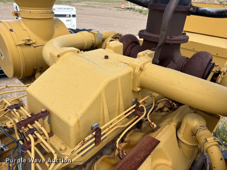 image for item EW4276 2000 Caterpillar generator