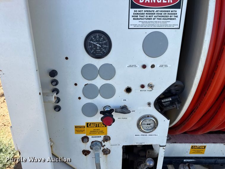 image for item EW4278 Vactor SP-6515 sewer jetter bed