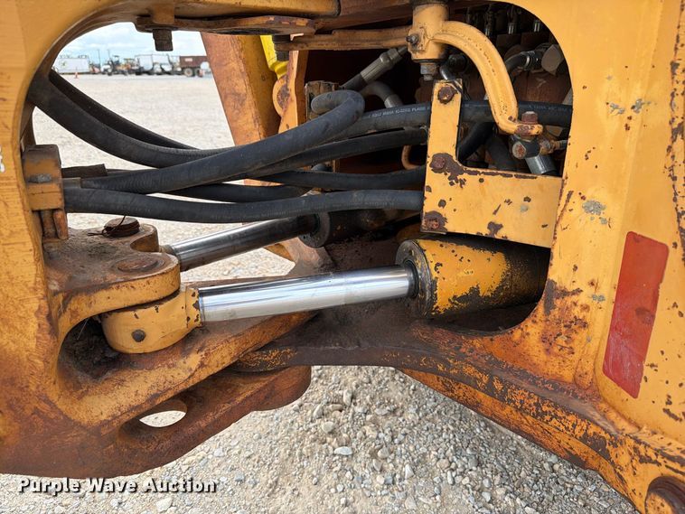 image for item EW8692 1994 Case 580 Super K backhoe