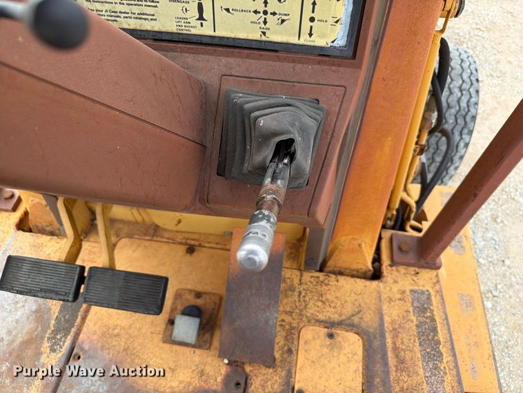 image for item EW8692 1994 Case 580 Super K backhoe
