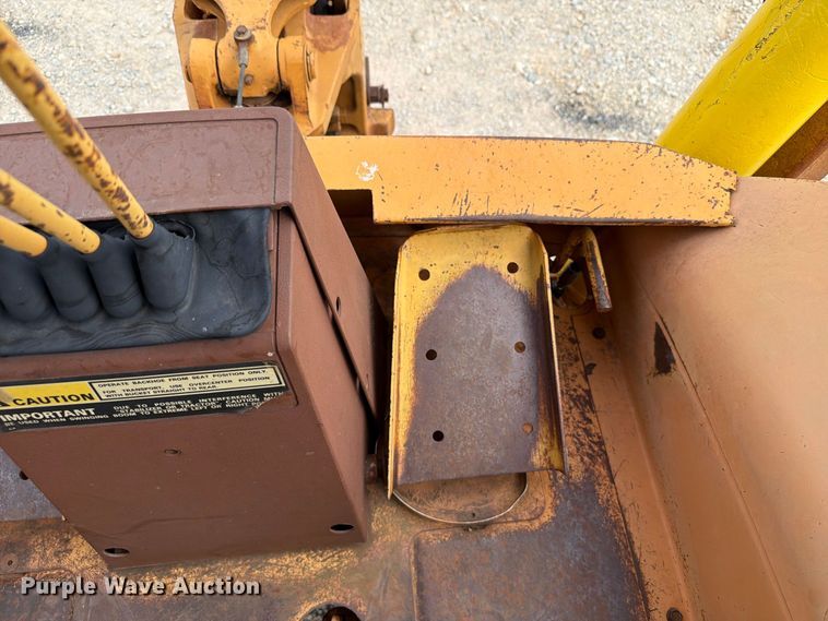 image for item EW8692 1994 Case 580 Super K backhoe