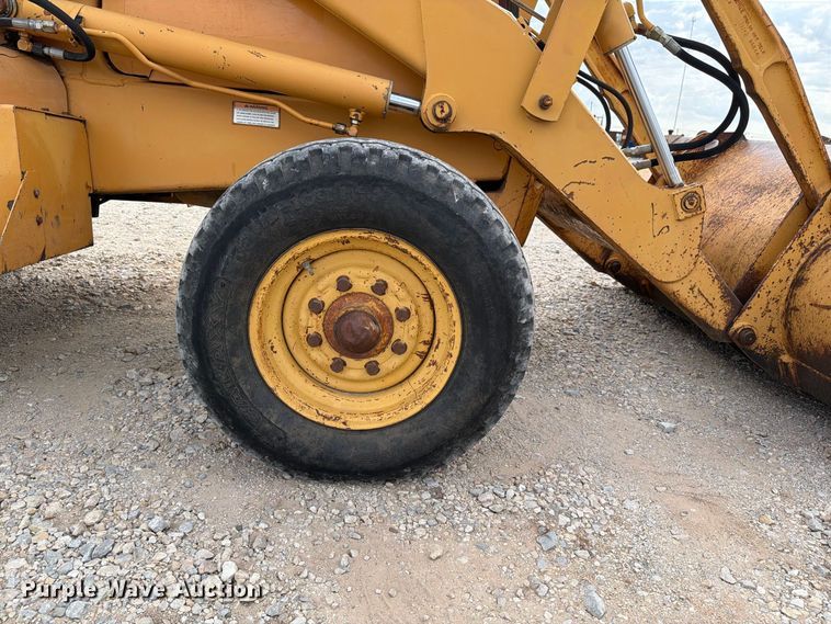 image for item EW8692 1994 Case 580 Super K backhoe
