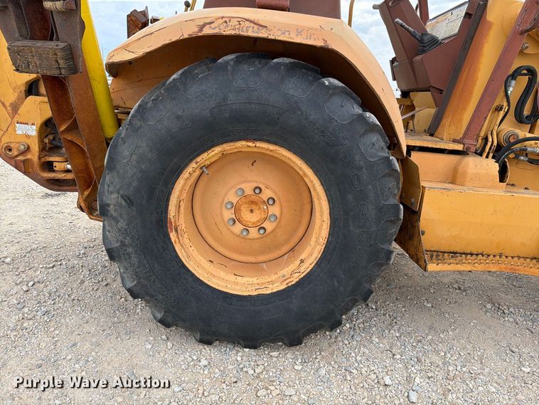 image for item EW8692 1994 Case 580 Super K backhoe