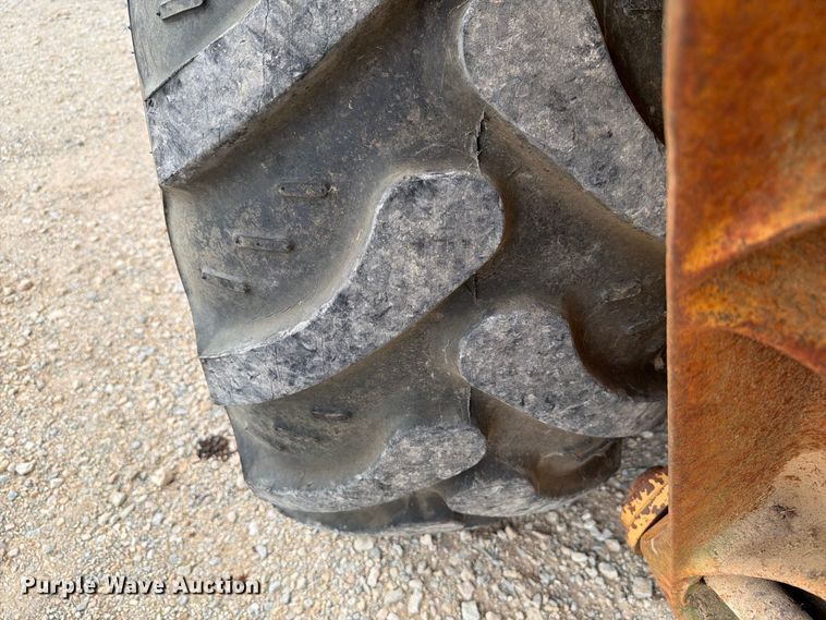 image for item EW8692 1994 Case 580 Super K backhoe