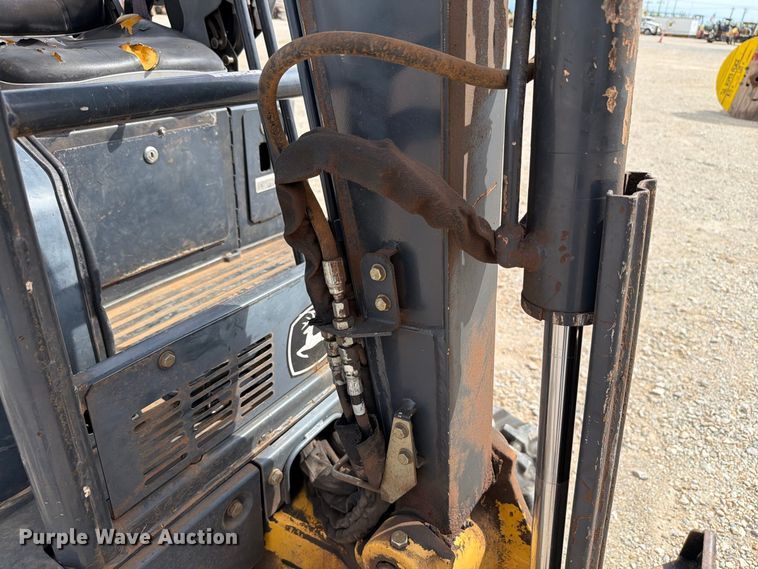 image for item EW8694 2013 John Deere 17D mini excavator