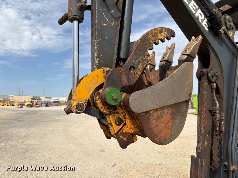 image for item EW8694 2013 John Deere 17D mini excavator