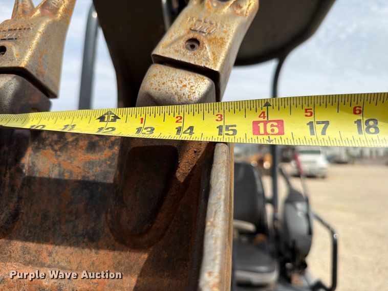 image for item EW8694 2013 John Deere 17D mini excavator