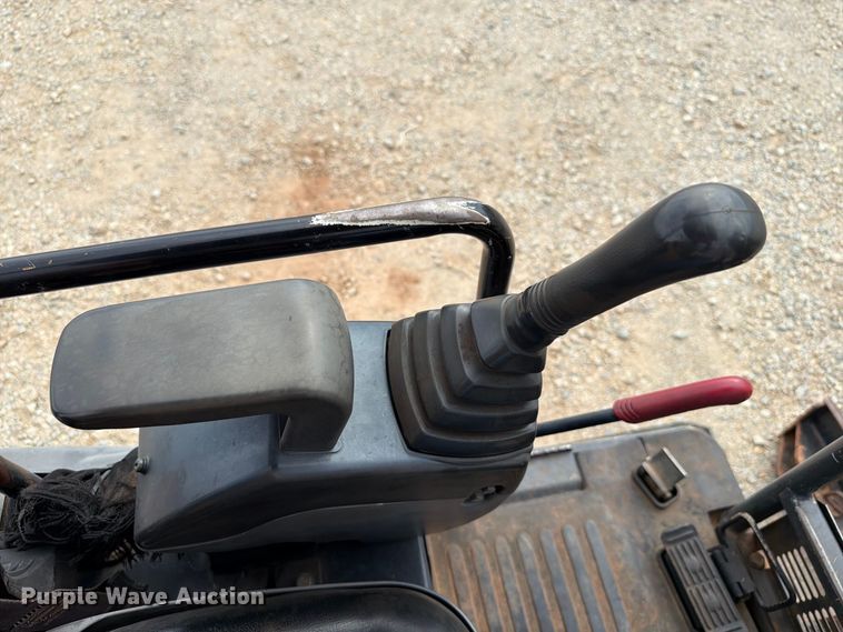 image for item EW8694 2013 John Deere 17D mini excavator