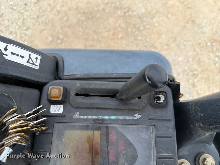 image for item EW8694 2013 John Deere 17D mini excavator