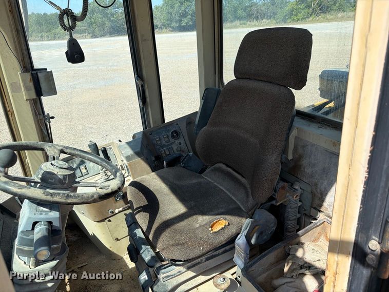 image for item EW8731 1994 Caterpillar 950F Series II wheel loader