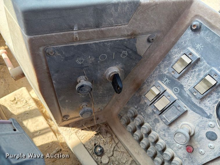 image for item EW8731 1994 Caterpillar 950F Series II wheel loader