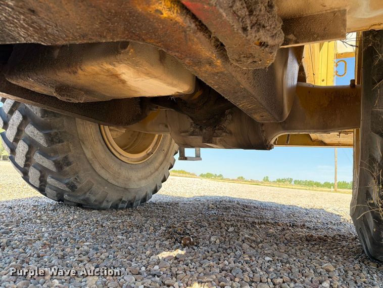 image for item EW8731 1994 Caterpillar 950F Series II wheel loader