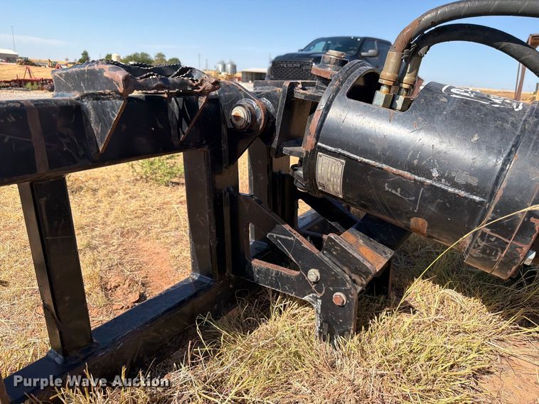 image for item EW8735 2011 Caterpillar A19B skid steer auger