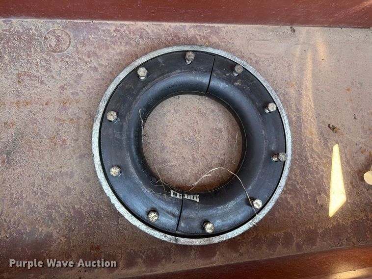 image for item EW8743 Vector Technologies, Ltd.  07031 vacuum excavator