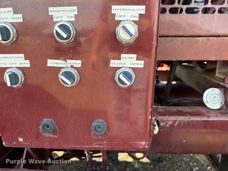 image for item EW8743 Vector Technologies, Ltd.  07031 vacuum excavator