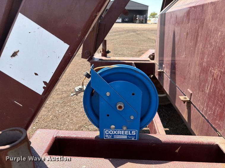 image for item EW8743 Vector Technologies, Ltd.  07031 vacuum excavator