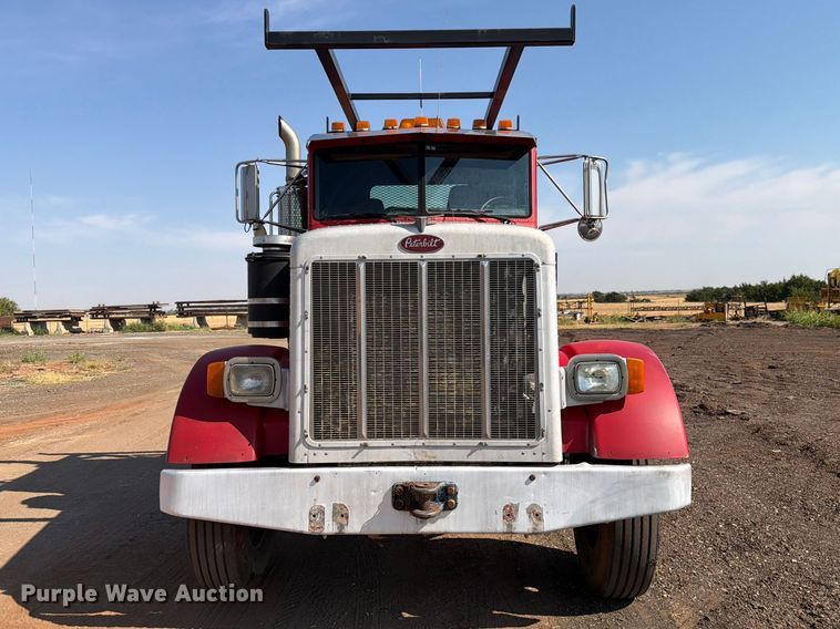 image for item EW8745 1993 Peterbilt 357 flatbed truck