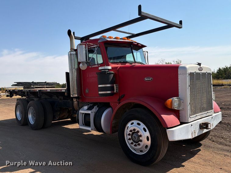 image for item EW8745 1993 Peterbilt 357 flatbed truck