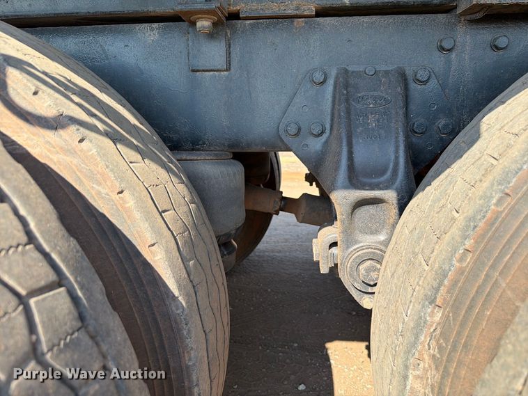 image for item EW8745 1993 Peterbilt 357 flatbed truck