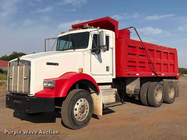 1999 Kenworth T800 dump truck