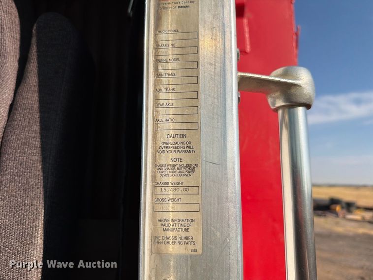 image for item EW8750 1999 Kenworth T800 dump truck