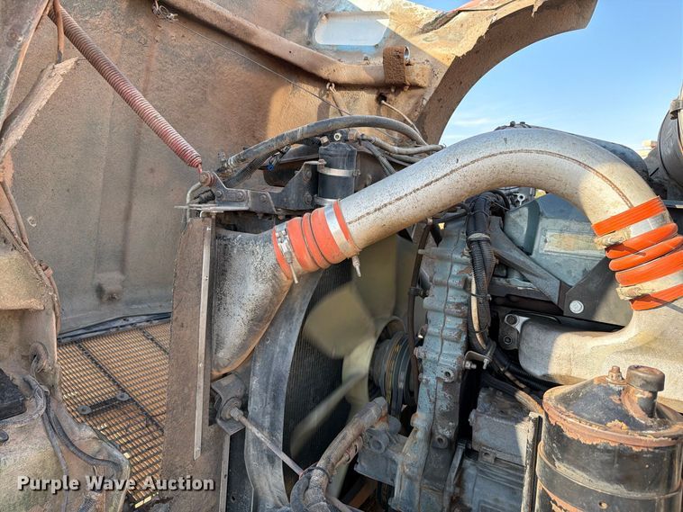image for item EW8750 1999 Kenworth T800 dump truck