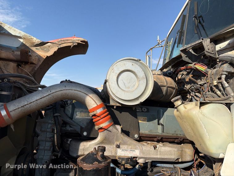 image for item EW8750 1999 Kenworth T800 dump truck