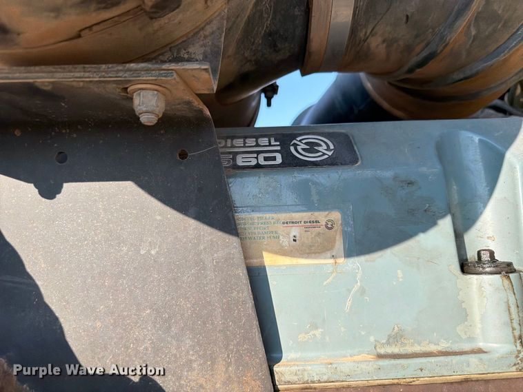 image for item EW8750 1999 Kenworth T800 dump truck
