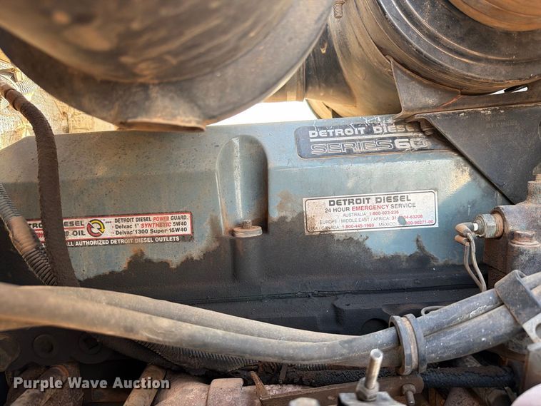 image for item EW8750 1999 Kenworth T800 dump truck