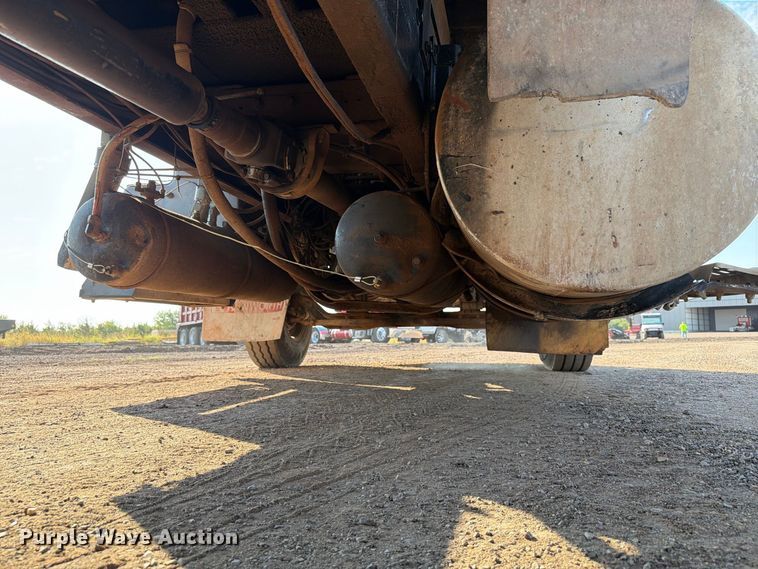 image for item EW8750 1999 Kenworth T800 dump truck