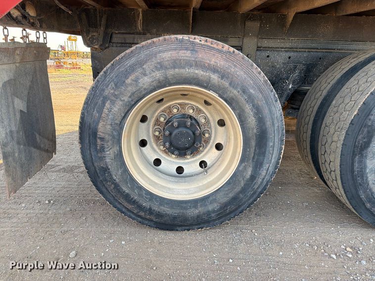 image for item EW8750 1999 Kenworth T800 dump truck
