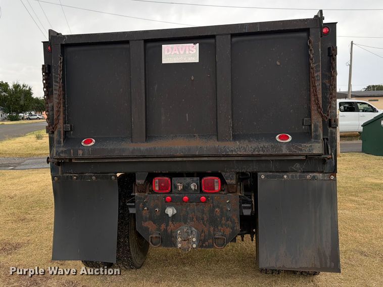 image for item EX0017 2002 GMC C7500 dump truck