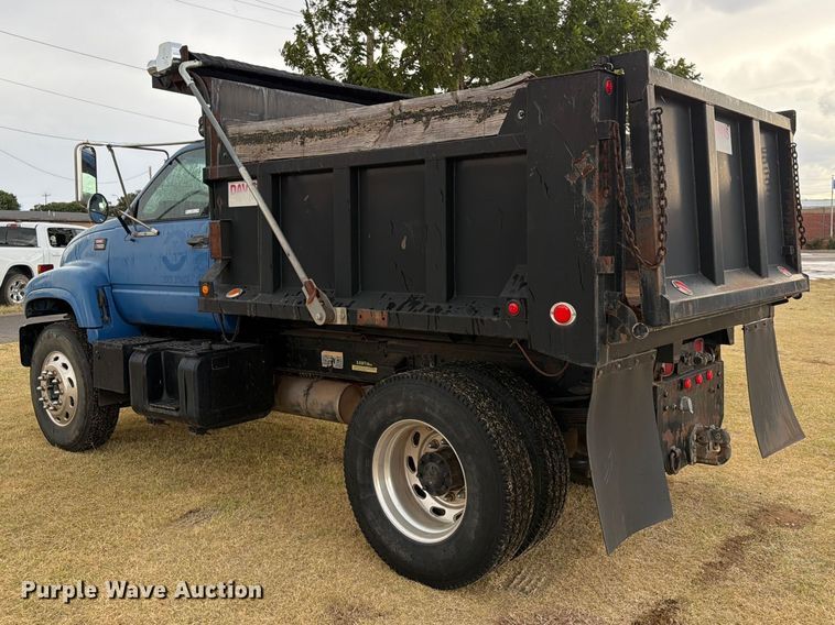 image for item EX0017 2002 GMC C7500 dump truck