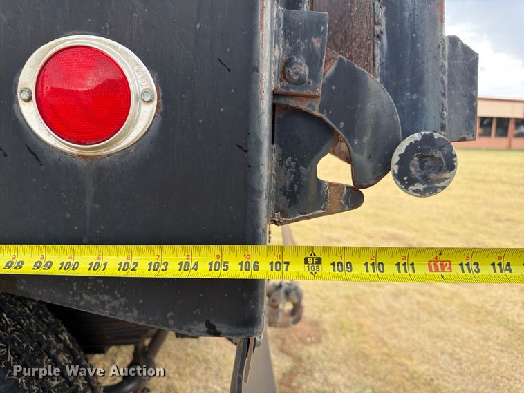image for item EX0017 2002 GMC C7500 dump truck