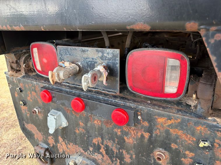 image for item EX0017 2002 GMC C7500 dump truck