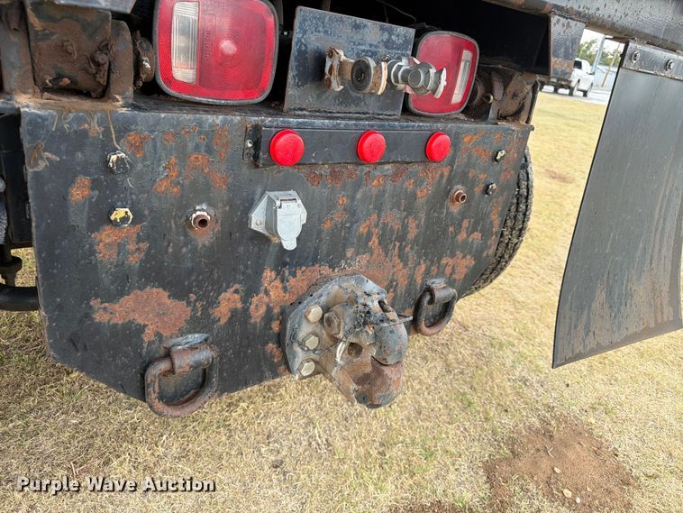 image for item EX0017 2002 GMC C7500 dump truck