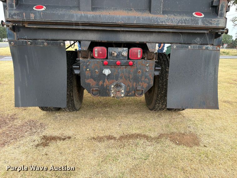 image for item EX0017 2002 GMC C7500 dump truck