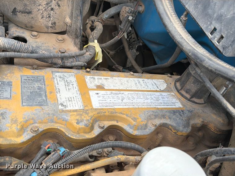 image for item EX0017 2002 GMC C7500 dump truck