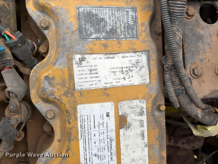 image for item EX0017 2002 GMC C7500 dump truck