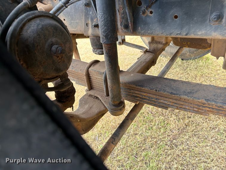 image for item EX0017 2002 GMC C7500 dump truck