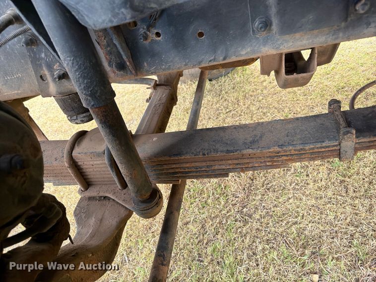 image for item EX0017 2002 GMC C7500 dump truck