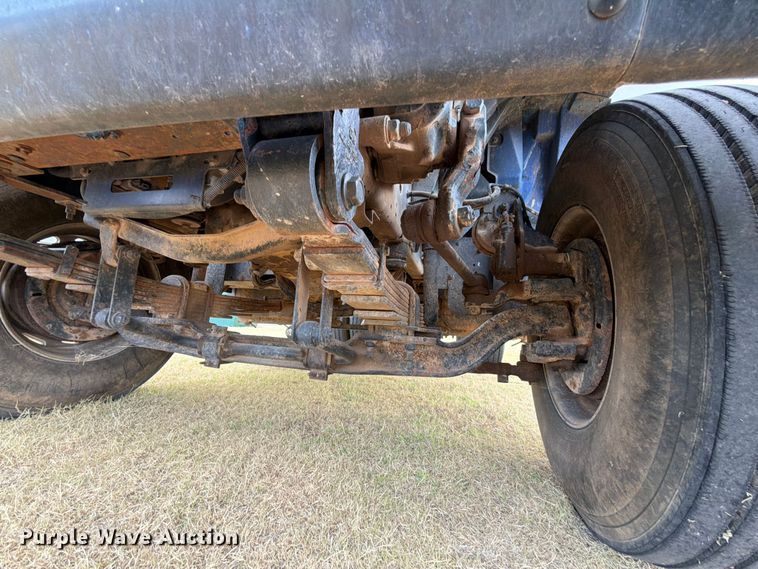 image for item EX0017 2002 GMC C7500 dump truck