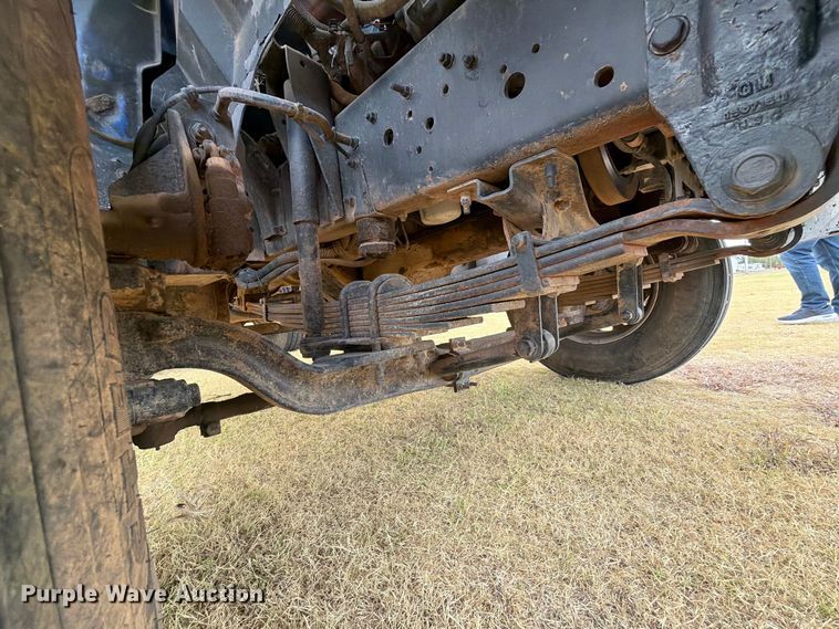 image for item EX0017 2002 GMC C7500 dump truck