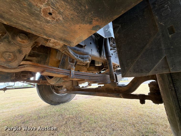 image for item EX0017 2002 GMC C7500 dump truck